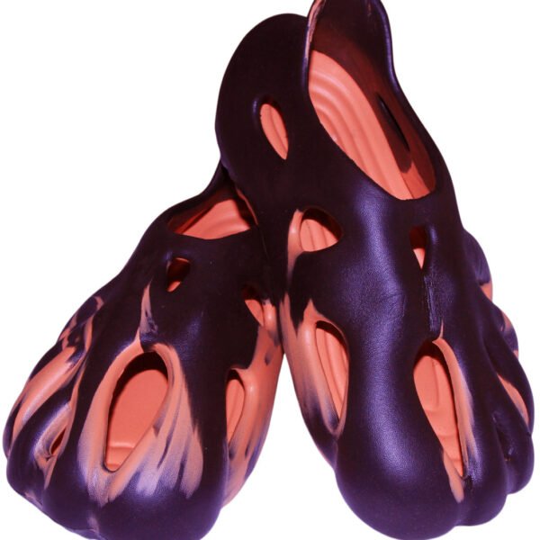 Crocs - image 2