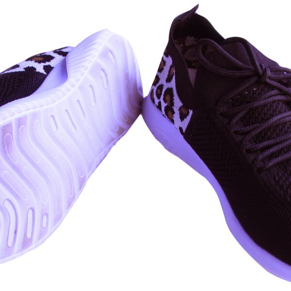 Sneaker shoes - image 4