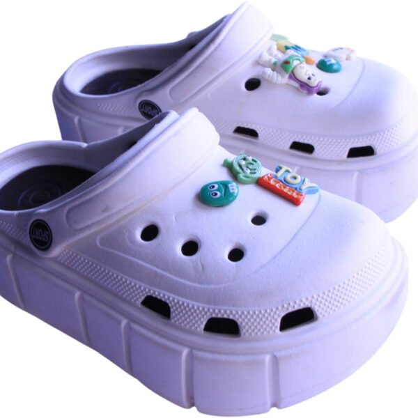 Crocs - image 1