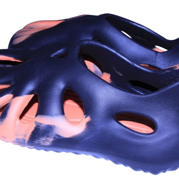 Crocs - image 5