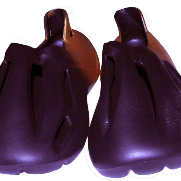 Crocs - image 2