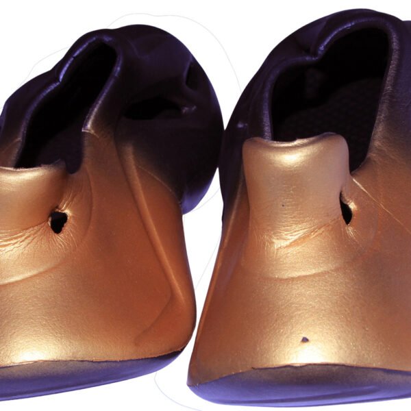 Crocs - image 4