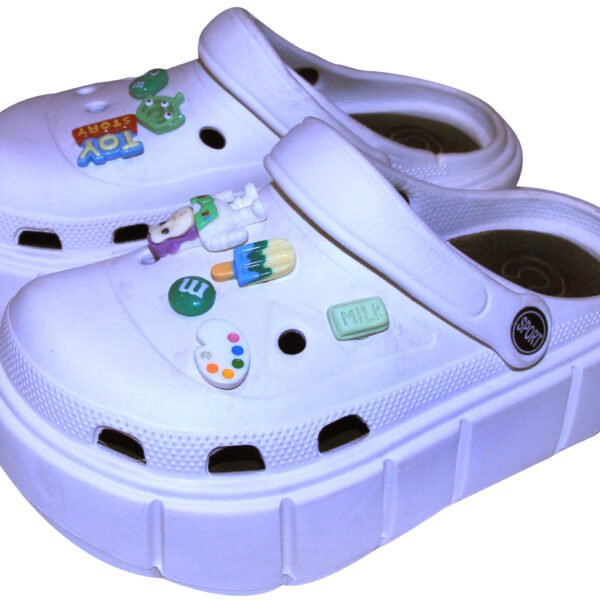 Crocs - image 1