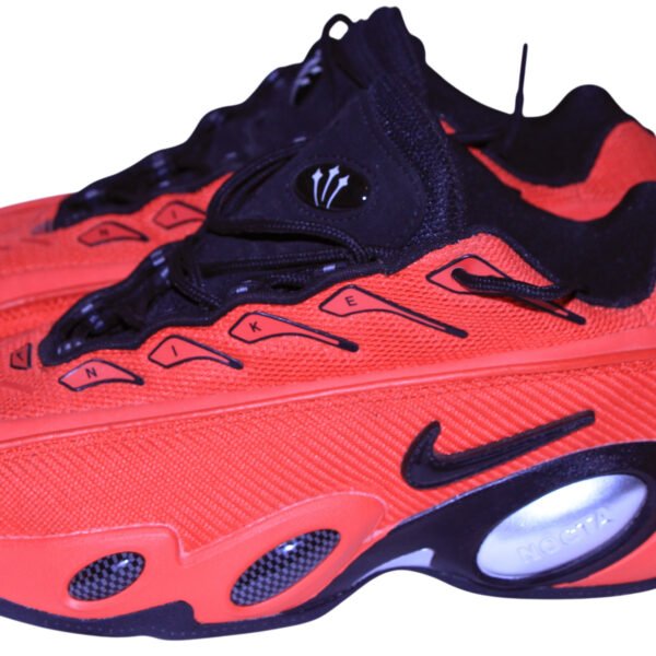 Nike shoes - image 5